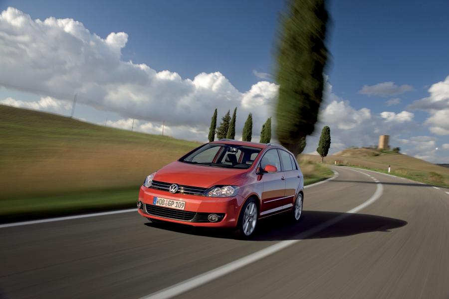  Volkswagen Golf Plus 2009 года  (фото 3 из 16)